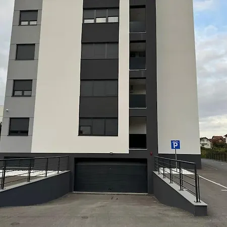 Zen Apartment Free Garage Brcko Exterior photo