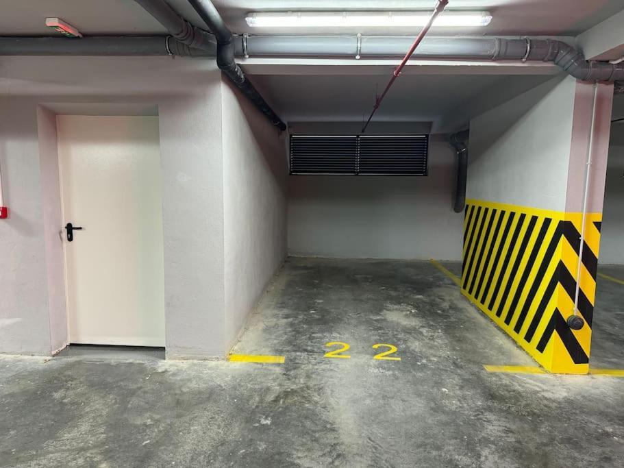 Zen Free Garage Apartment *